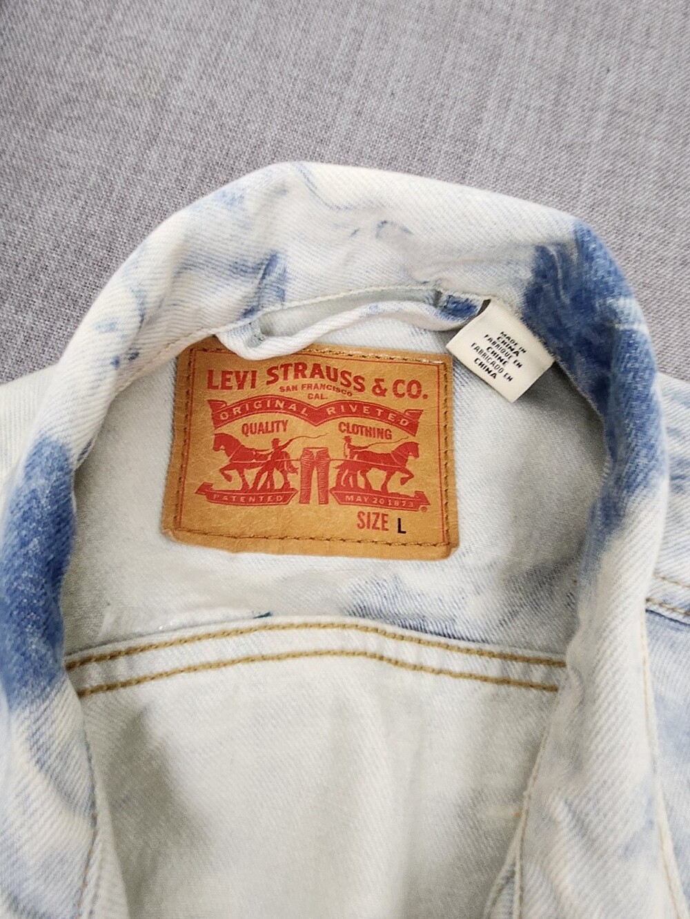Levis Acid Wash Button Down 100% Cotton Denim Jean Jacket. Large - Picture 4 of 8